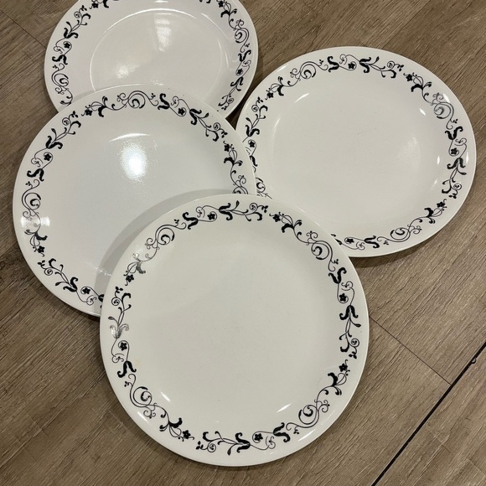 Vintage Corelle Vitrelle Elegant Garden Getaway White & Black Dinner Plates 10”